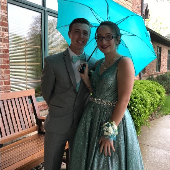 reasonable and affordable prices in my closet! - Picture 3 of 3